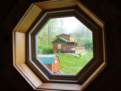 'It's Five O' Clock Here,' HOT TUB, waterfront, facing the Blue Ridge Parkway