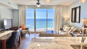 Enjoy the Kitchen & Living room straight on ocean view!