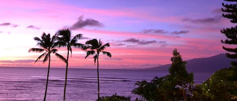 Sunset from our lanai.