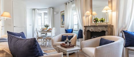 Welcome to our charming Pomerol apartment!