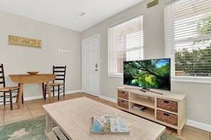 Gorgeous living area