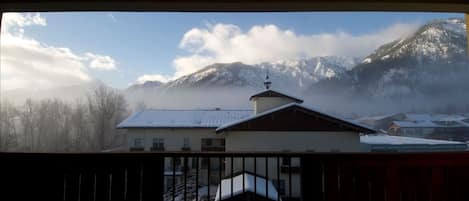 Beautiful view from the deck. Enjoy fresh air while people watching.