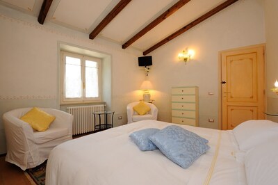 Cozy apartment-suite historic stone and beams, 'Casa de Trucchia'