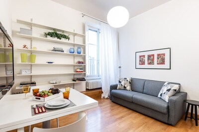 APARTAMENTOS DE DISEÑO ALAIN 80 metros del Duomo, ascensor, conexión Wi-Fi gratuita