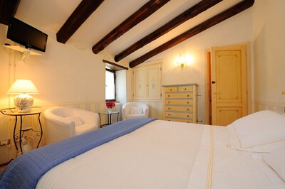 Elegant suite in the green picturesque Umbria to enjoy your holiday