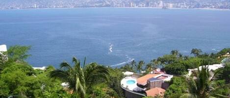 Acapulco Bay...In your face!