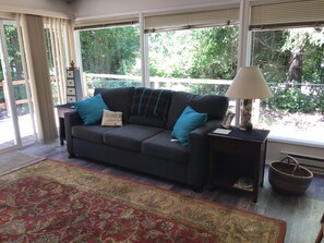 Open and airy windows bring in natural light during day time.   