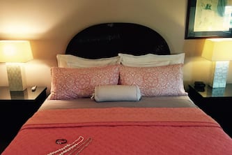 SALE - Closest to the Beach - King Bed - Maui Banyan! -