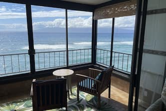 Relax and Enjoy Spectacular Oceanfront Views!