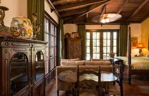 Casita Andalucia dining and sitting area.