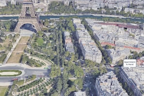 Fantastic location just minutes from the Eiffel Tower.