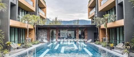 Udendørs pool