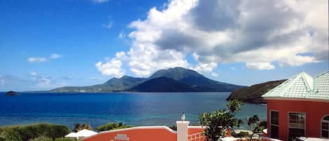 HOME WITH VIEW OF MT. NEVIS
