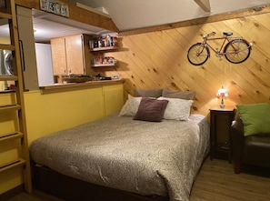 Queen Bed on Main Level