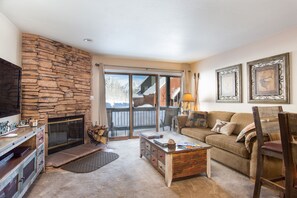 Comfortable living with gorgeous views.