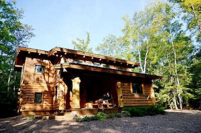 Stunning Door County Cabin In The Woods, Wi-Fi, Firepit, Fireplace, Game Room