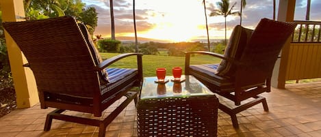 Sunset views with Molokini and Kaho'olawe.