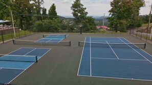 Sportplatz