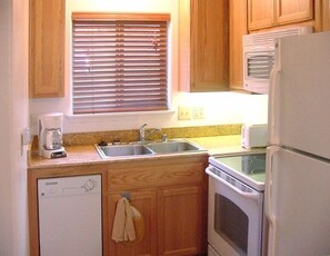 A fully featured kitchen for your convenience