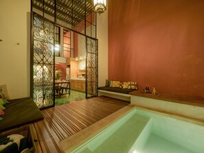 Plan your vacation now and stay at a Burro y Flauta vacation home.