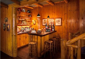 Lower level bar at Oak