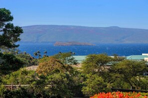 See Molokini Crater and The 'Forbidden Isle' Kaho`olawe From Your Lanai - E607