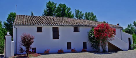 The 3 bed farmhouse apartment is the top half of this lovely rustic farmhouse