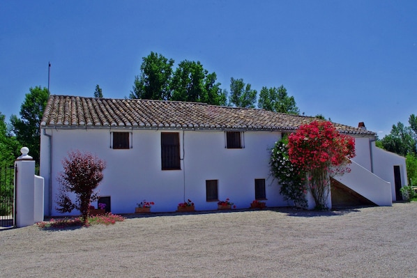 The 3 bed farmhouse apartment is the top half of this lovely rustic farmhouse