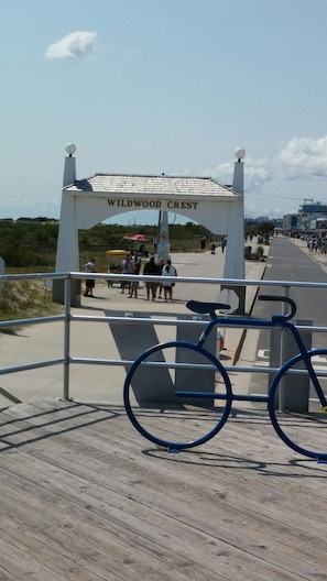 2 blocks from our place. Great walk and bike path in the Crest. 