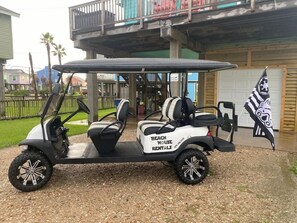 Star Wars “Stormtrooper” six seater golf cart. Ask about our low rates to rent.