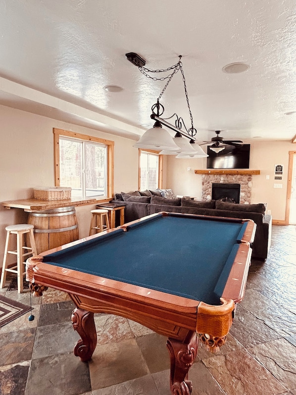 Spielezimmer