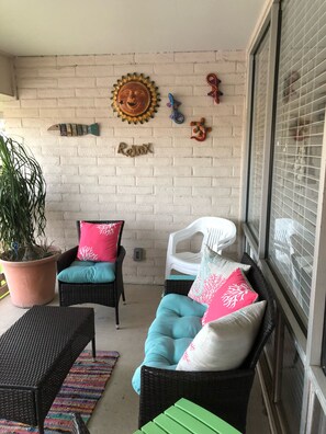 balcony