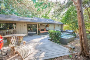 Enjoy your time on the deck with the gas dining table, hot tub, fire pit and outdoor day bed and new large outdoor sectional...this house has room to relax and more! 