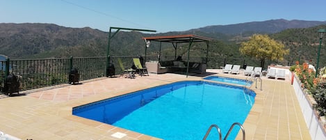 piscina con vistas