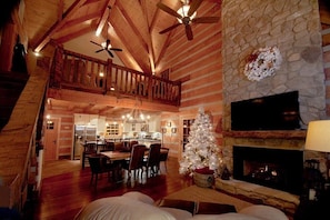 Loft, living room, dining area, kitchen.
