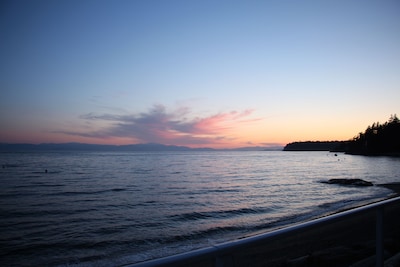 Beachfront House In Sechelt