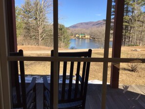 Another spectacular day, pond views from 1.fl Master Bedroom (Hydrangea)