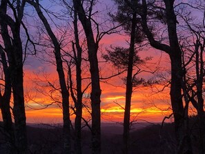 Sunrises along Elk Ridge Lane in the winter