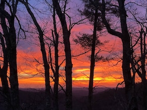 Sunrises along Elk Ridge Lane in the winter