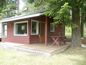 Cottage Cabin is a bit secluded. Has picnic table & BBQ