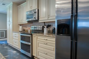 Refrigerator freezer with ice  and filtered water dispenser 