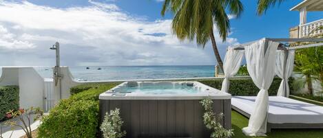 Jacuzzi Tub