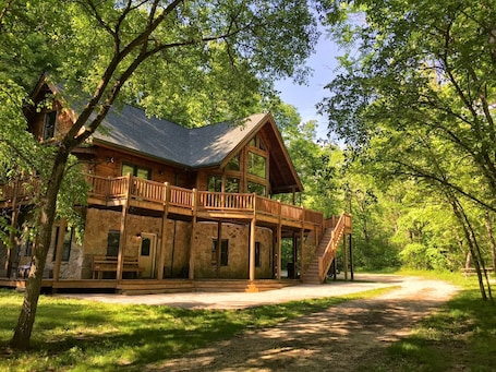Exterior view of the Great Room and 360 degree