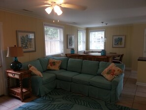 Living Room/Queen Sleeper