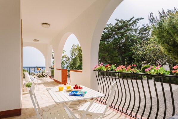 Patio, a perfect spot for breakfast