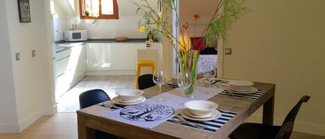 comedor integrado con cocina