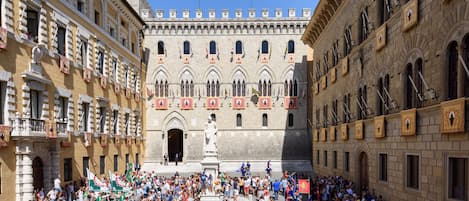 Unique view on Piazza Salimbeni