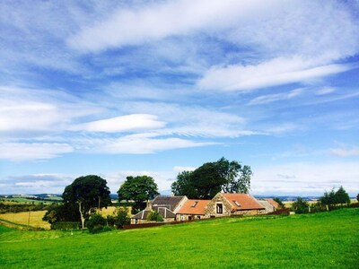 Spacious 4* rural cottage stunning views Ceres ,Nr.St.Andrews 