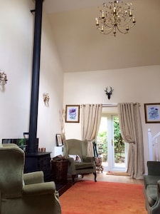 Spacious 4* rural cottage stunning views Ceres ,Nr.St.Andrews 