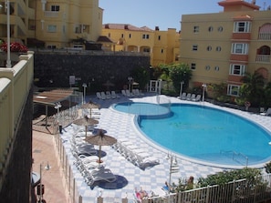 heated pool and kiddies pool
